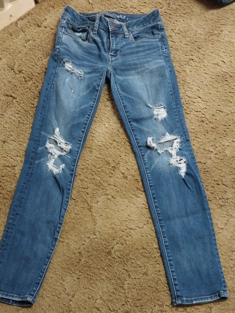 American Eagle Outfitters Super Stretch X Distressed Skinny Jeans in Blue Size 2